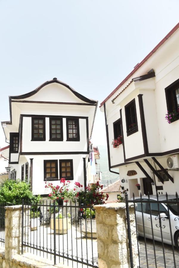 Eke Irin Apartments Ohrid Eksteriør bilde